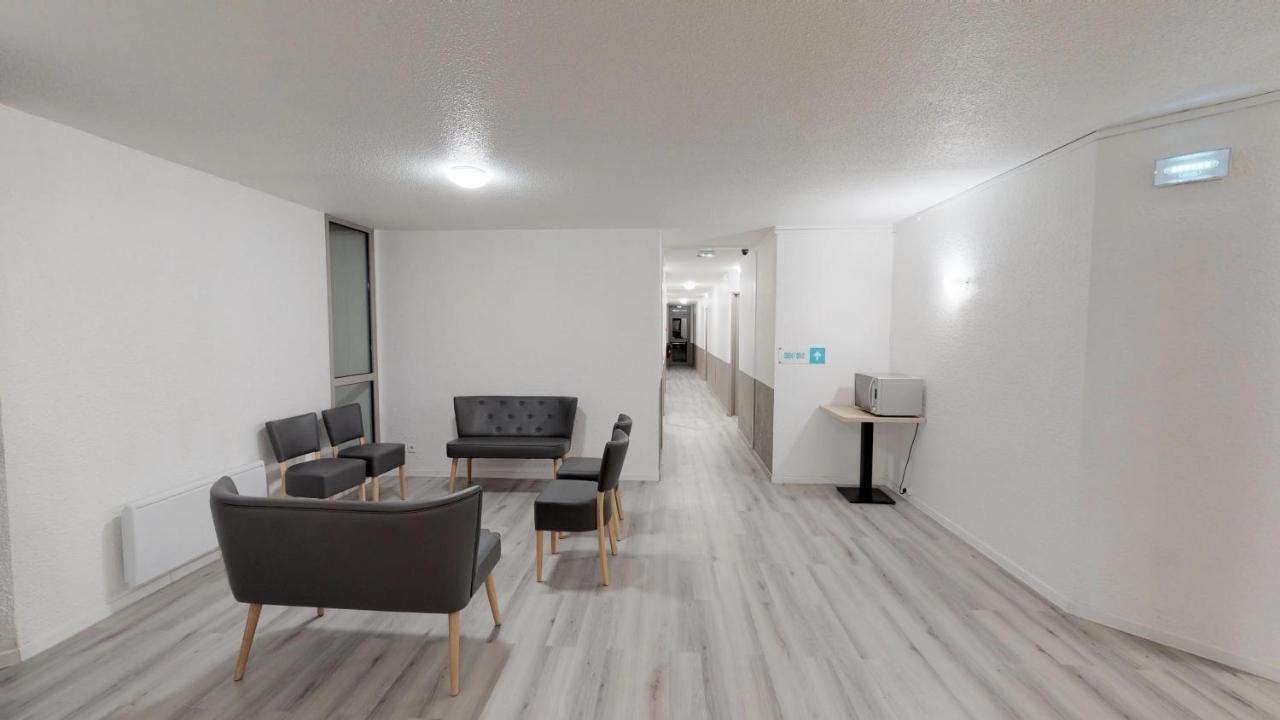 Hotel Du Stade Ex Kyriad Direct Lille Est Stade Pierre Mauroy Villeneuve-d'Ascq Exteriér fotografie
